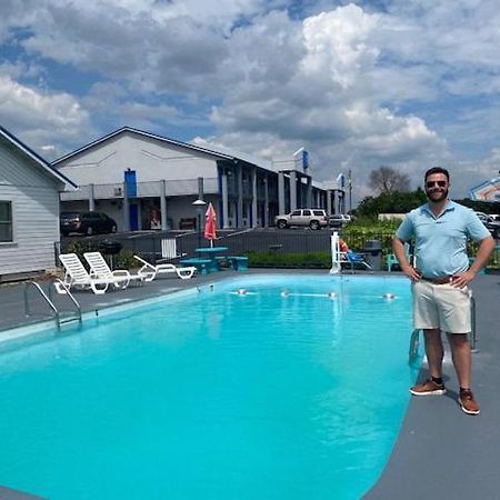 Smokies Inn - New Linens & Ultrafast Wifi - Friendliest Hospitality Guaranteed! Kodak Εξωτερικό φωτογραφία