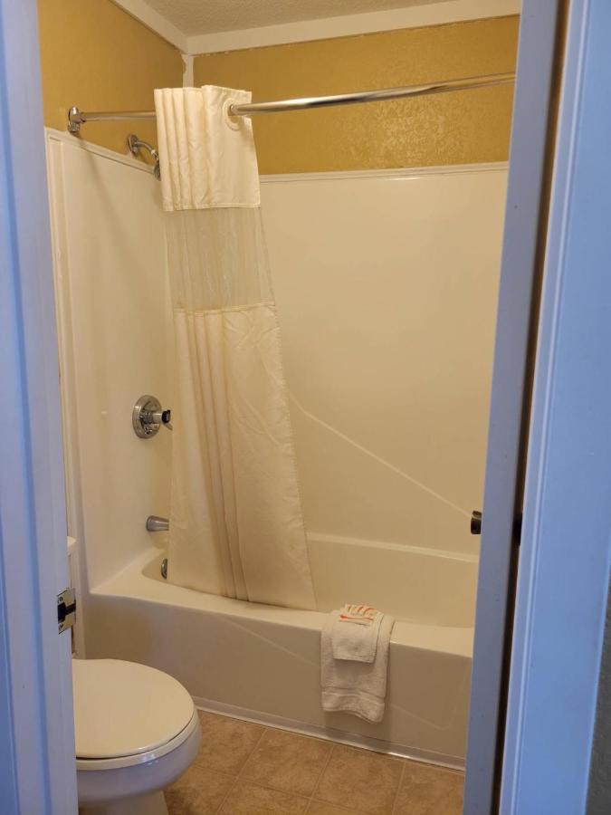 Smokies Inn - New Linens & Ultrafast Wifi - Friendliest Hospitality Guaranteed! Kodak Εξωτερικό φωτογραφία