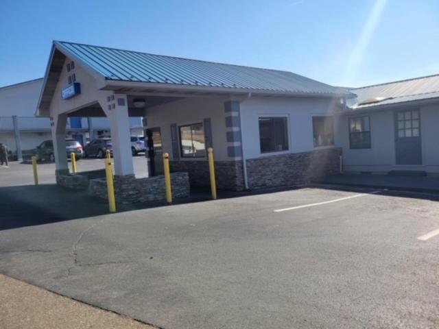 Smokies Inn - New Linens & Ultrafast Wifi - Friendliest Hospitality Guaranteed! Kodak Εξωτερικό φωτογραφία